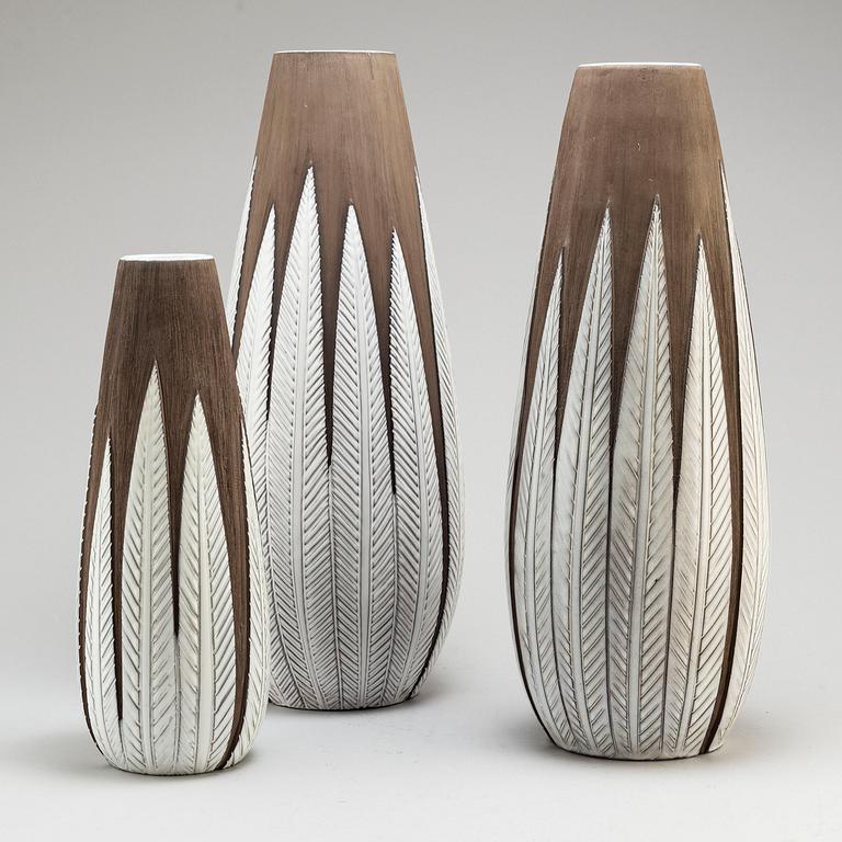 Three 'Paprika' earthen ware vases by Anna-Lisa Thomson from Upsala-Ekeby.