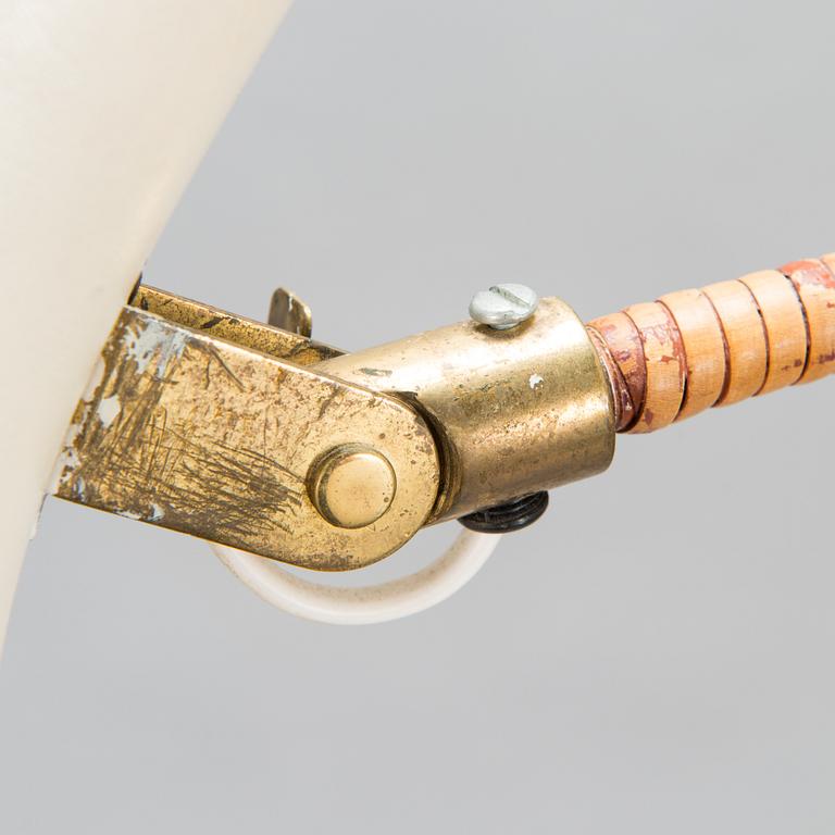 Paavo Tynell, golvlampa, Idman 1900-talets mitt.