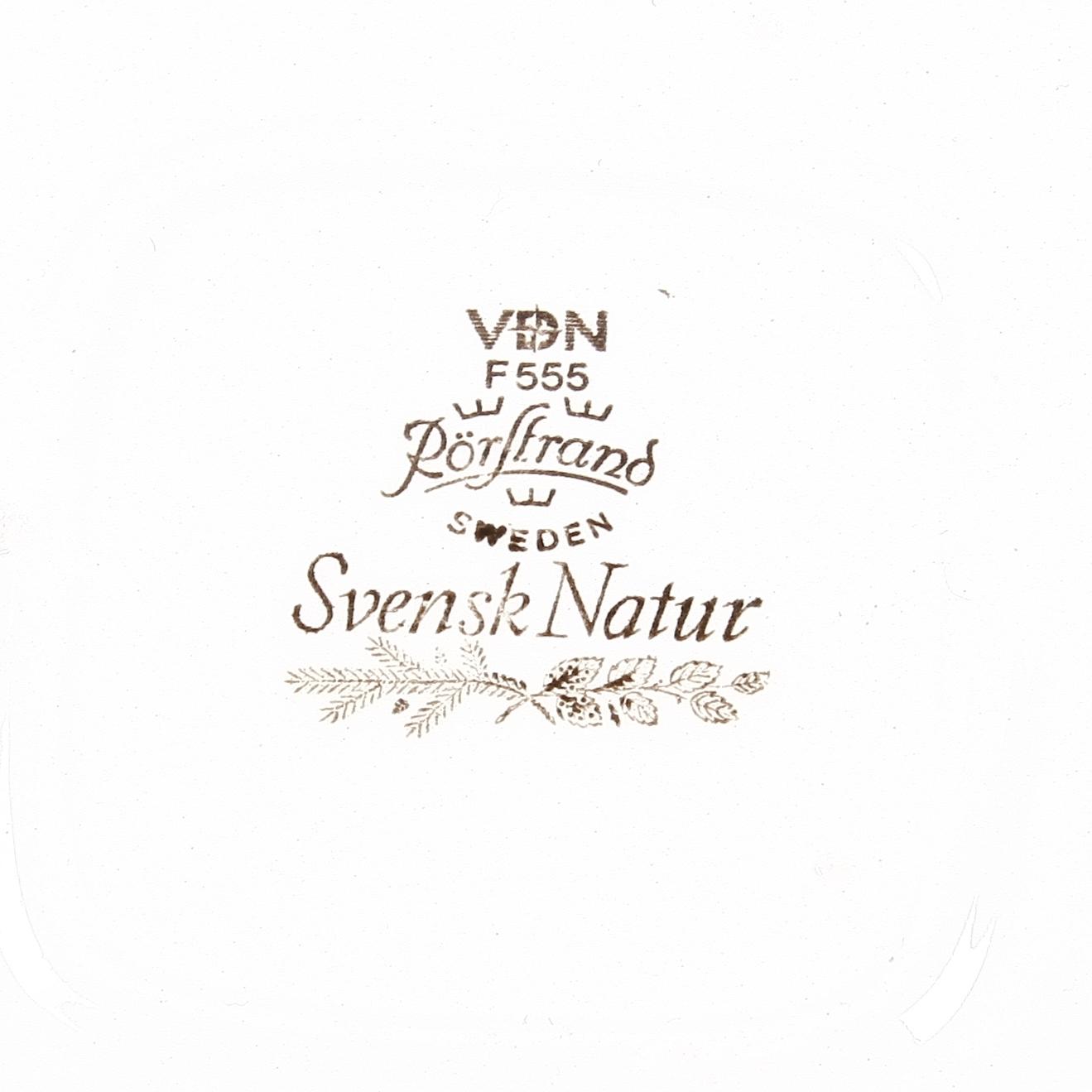 MATSERVIS, 104 delar. Porslin. "Svensk natur", Rörstrand.