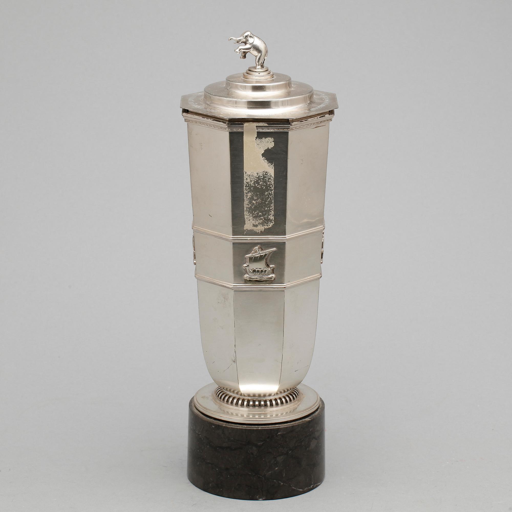 POKAL MED LOCK, sterling silver, Borgila, Stockholm 1934.