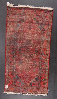GALLERIMATTA. orientalisk. Ca 207x101.