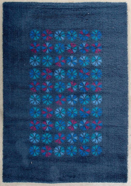 MATTA maskinsydd flossa, 1900-talets mitt ca 192 x 141 cm.