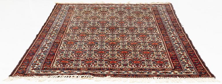 Carpet, Abadeh, antique, ca 220 x 145 cm.