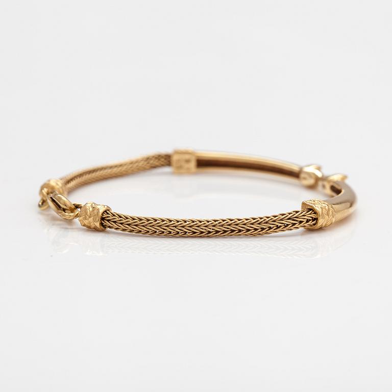 An 18K gold bracelet "Moose head". Kalevala Koru, Helsinki 1999.