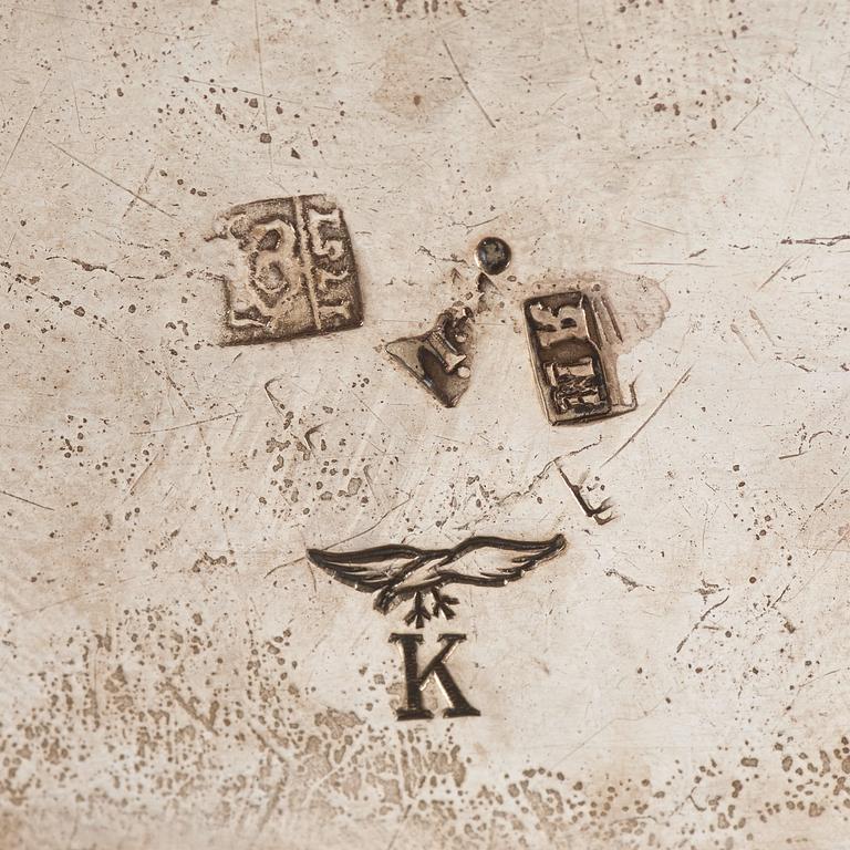 A Russian mid 18th century silver sugar-box, marks of Jakow Semenow Maslennikow, Moscow 1757.