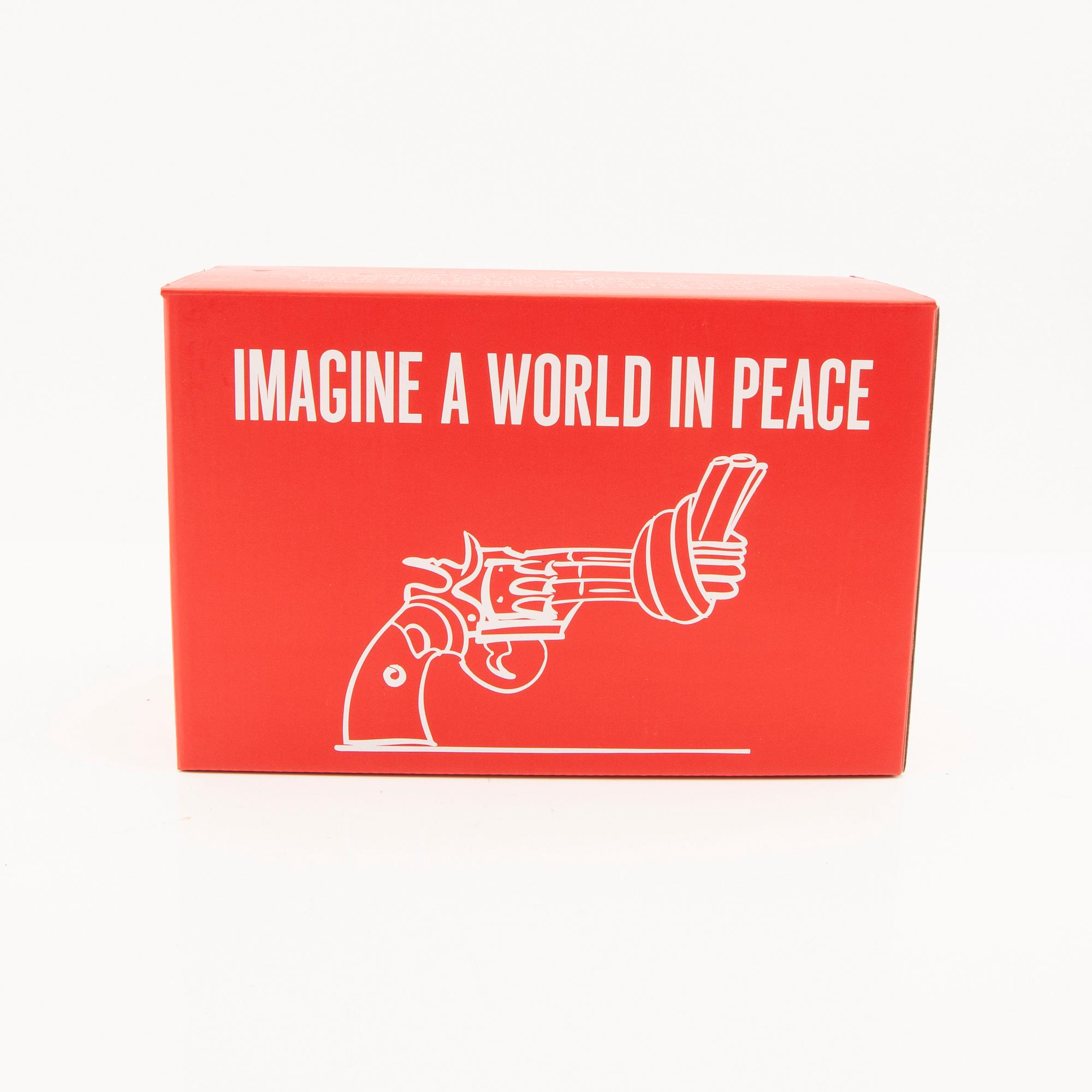 Carl Fredrik Reuterswärd, Non-Violence Project Foundation, skulptur daterad och nurmerad 2017 4/30.