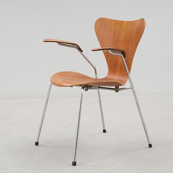 KARMSTOL, "Sjuan", Arne Jacobsen, Fritz Hansen, 1900-talets mitt.