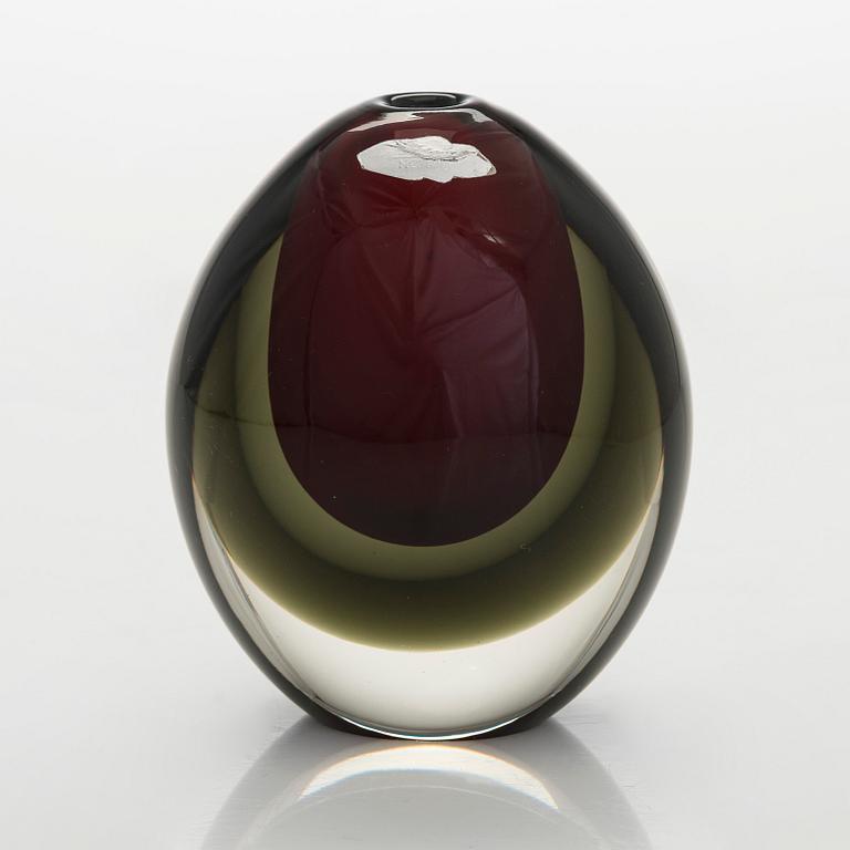 Kaj Franck, a 'KF 240' vase, signed K. Franck, Nuutajärvi Notsjö -60.