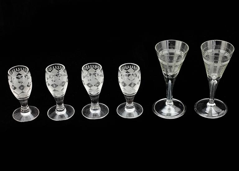 GLAS, 6 st, delvis sengustavianska, 1800/1900-tal.