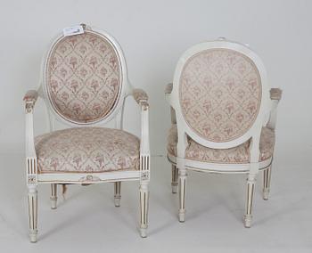 SALONGSMÖBLEMANG, 3 delar, gustaviansk stil, 1900-tal.