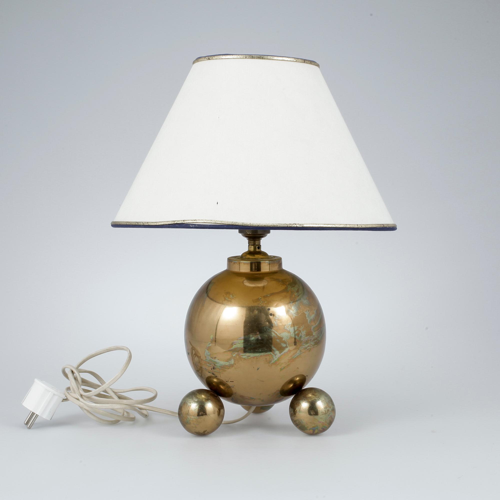 BORDSLAMPA, kulmodell, Gusums Bruk, 1900-talets första hälft.