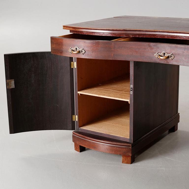 An early 20th century desk.