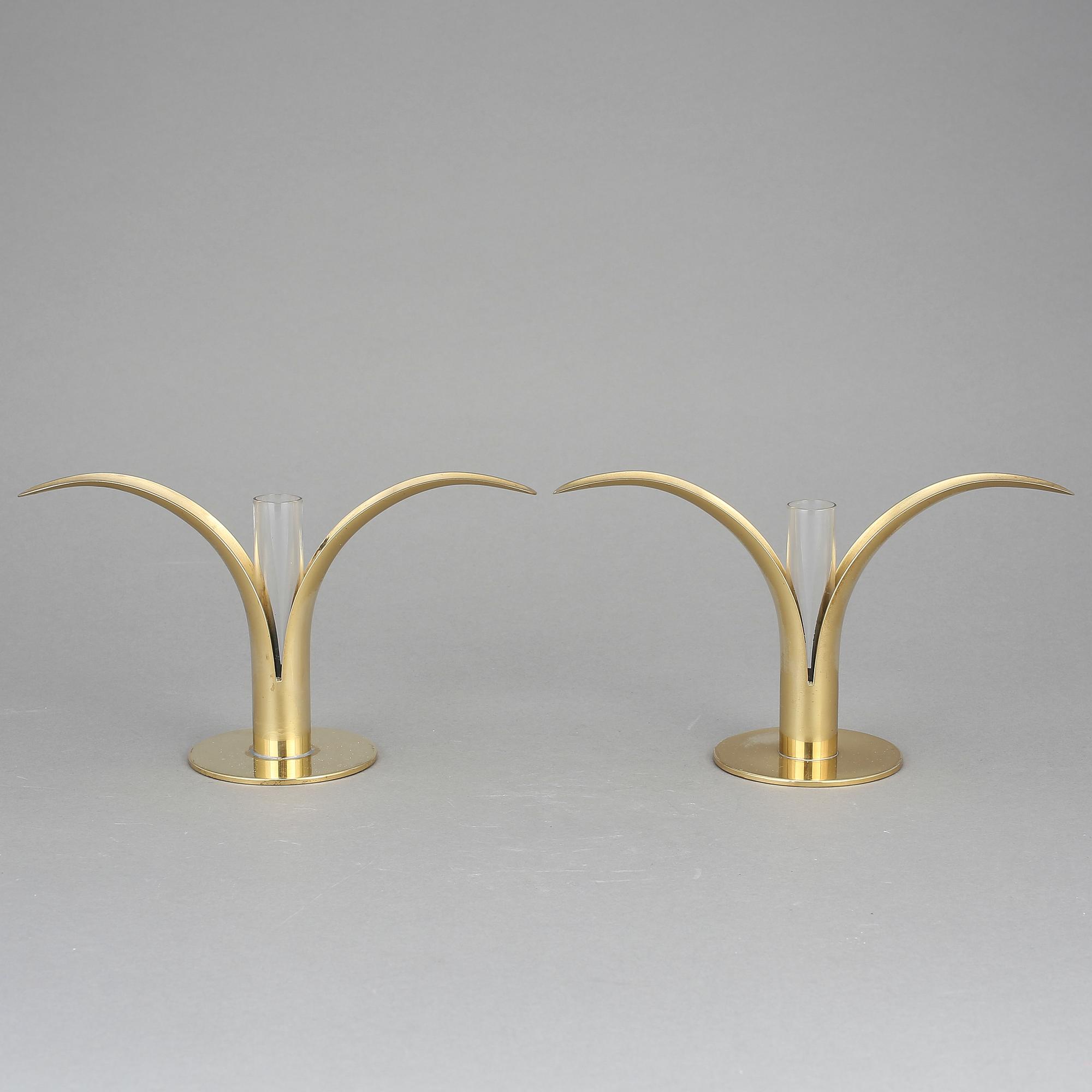 LJUSSTAKAR, ett par, "Liljan", Ivar Ålenius Björk, Ystad metall, 1950-60-tal.
