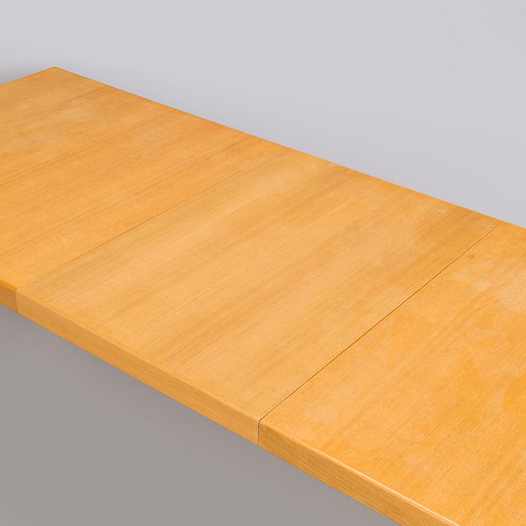 Carl Gustaf Hiort af Ornäs, ruokapöytä, "Näyttely Senior", HMN Huonekalu Mikko Nupponen 1950-luku.