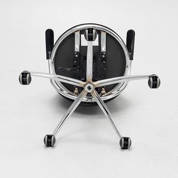 Kontorsstol, Italien, omkring år 2000.