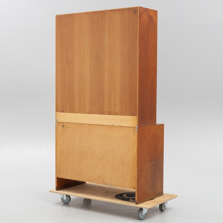 Hans J. Wegner, a teak chest of drawers with bookcase, RY 16, Ry Møbler, Denmark.
