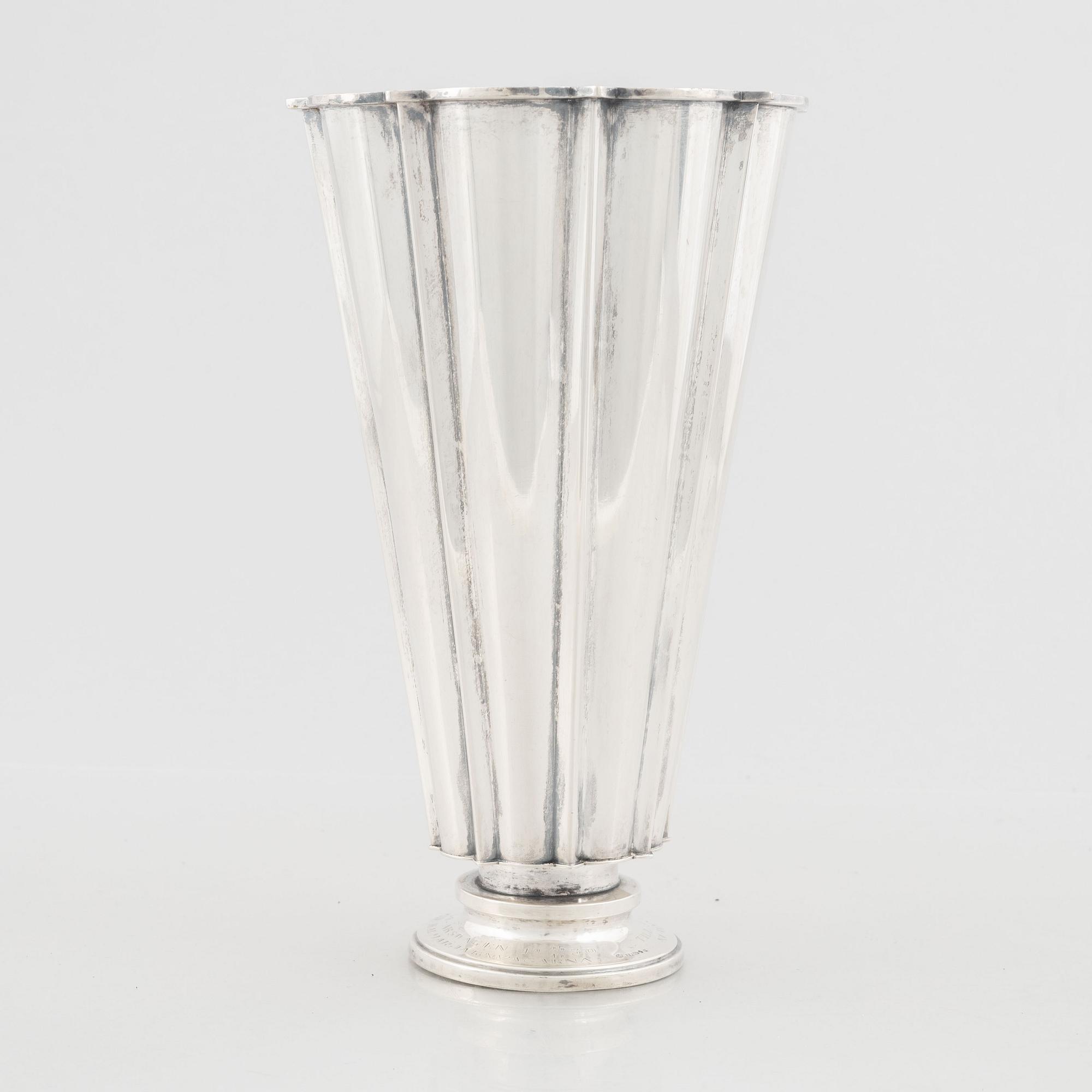 Vase, silver, Swedish import mark Gunnar Svensson, Kalmar 1928.