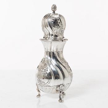 Sockerruska, silver, rokokostil, Danmark omkring år 1900.