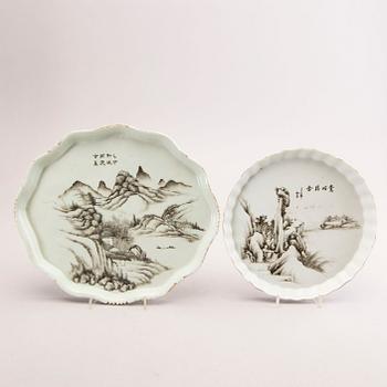 A set of two Japanese porcelain trays and a bowl 20th century.