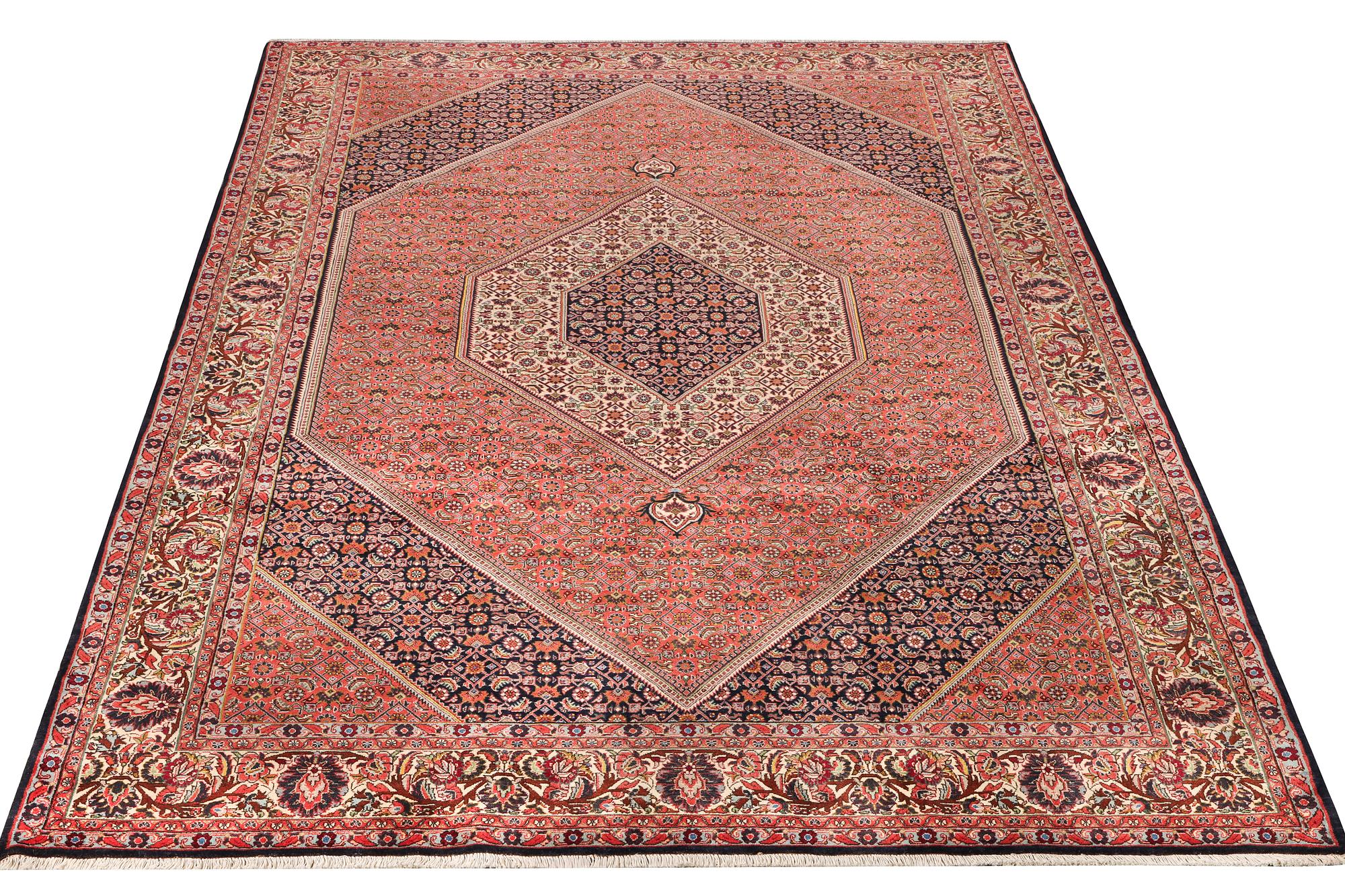 A Bidjar Tekab carpet, c. 300 x 203 cm.