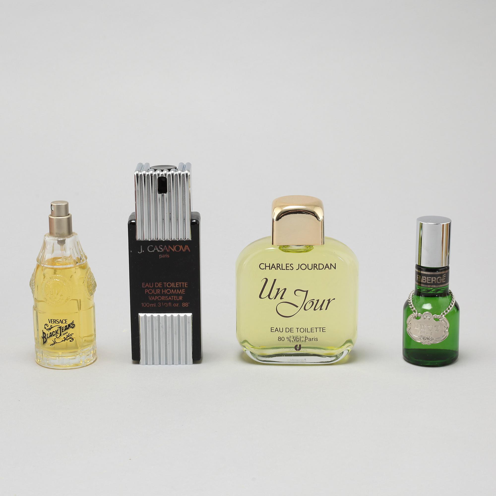 FACTICES, 17 pieces.