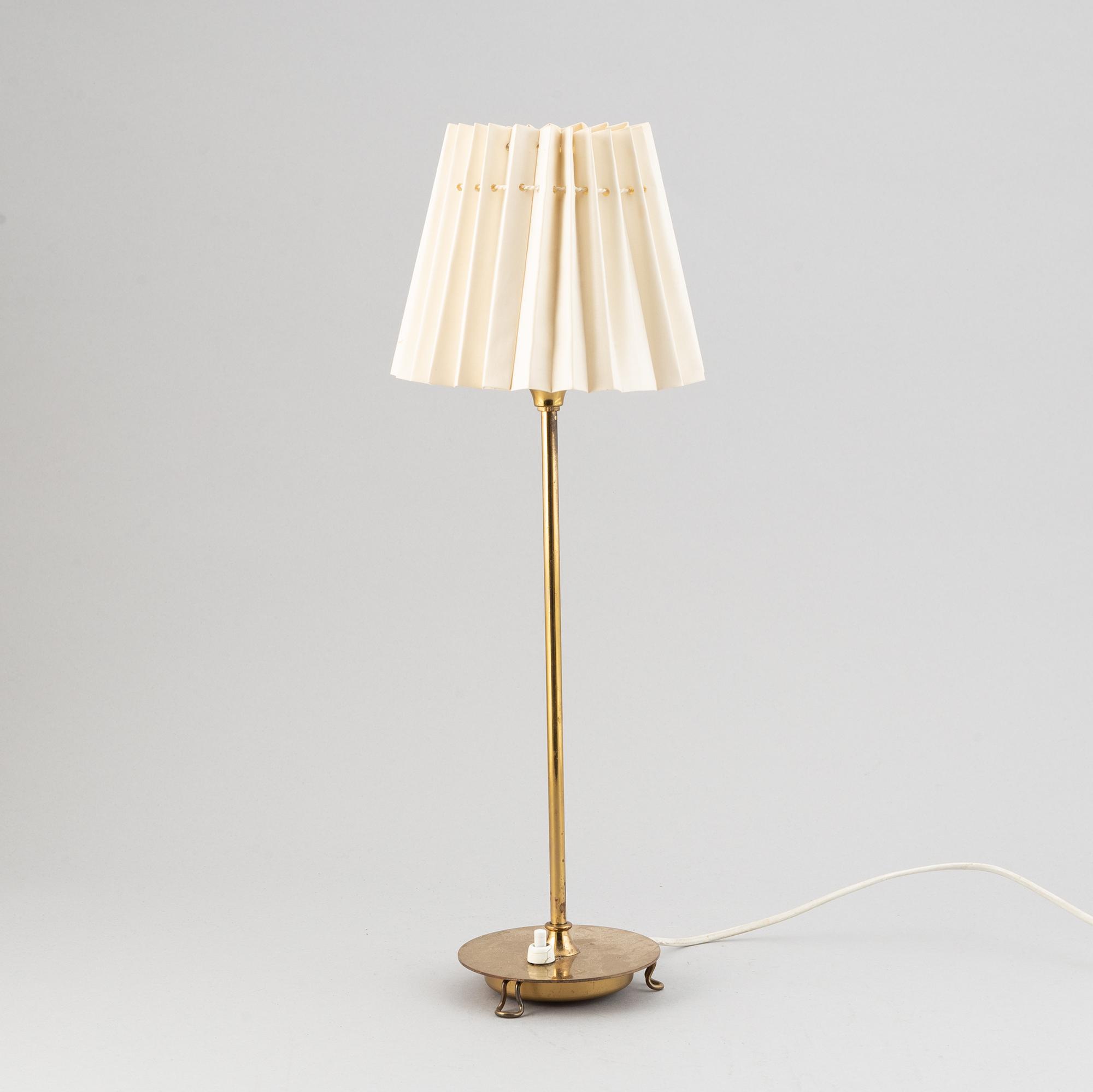 A model 2552 brass table lamp by Josef Frank for Firma Svenskt Tenn.