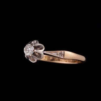 RING, 18K guld, briljantslipad diamant 0,10 ct. Finska stämplar 1979. Vikt ca 2 g.