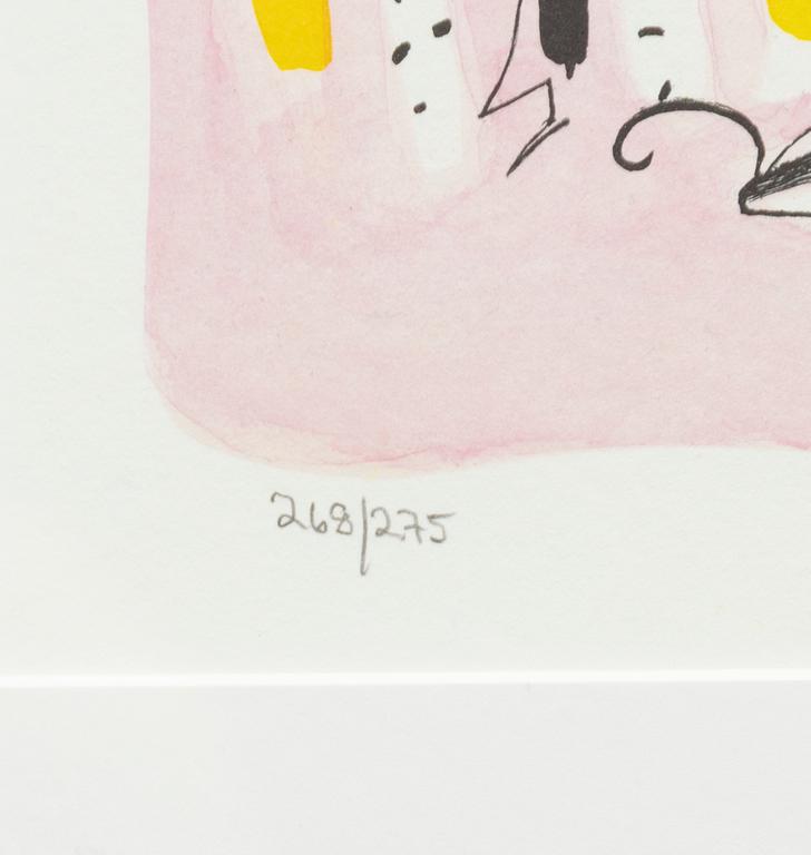 Madeleine Pyk, Komposition mot rosa fond.