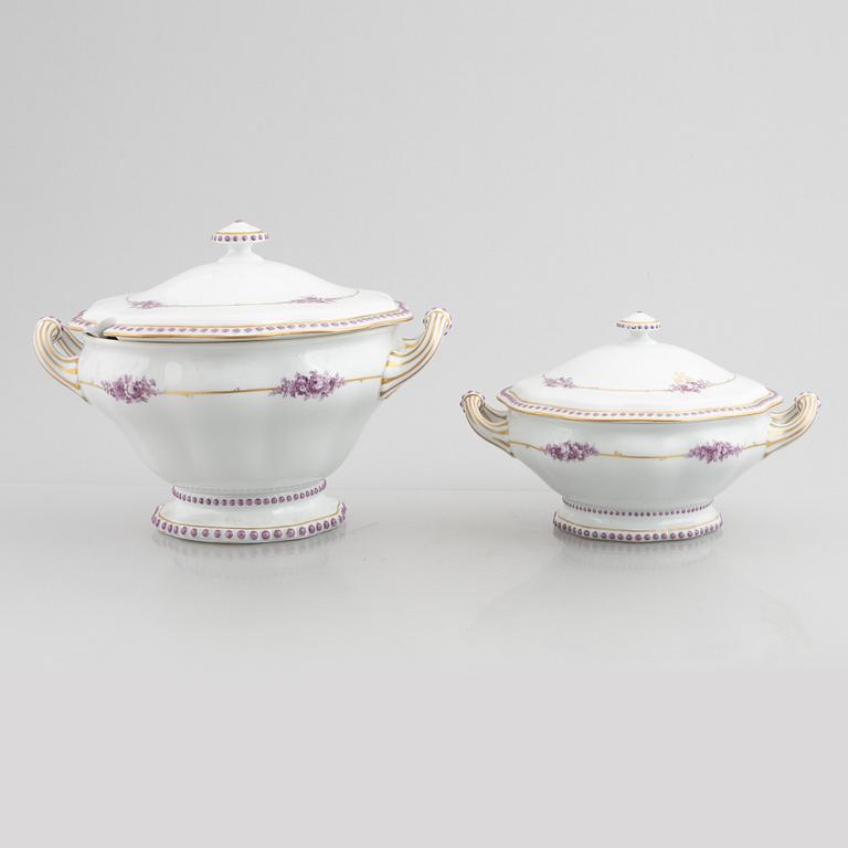 Matservis, 100 delar, Rosenthal, med monogram.