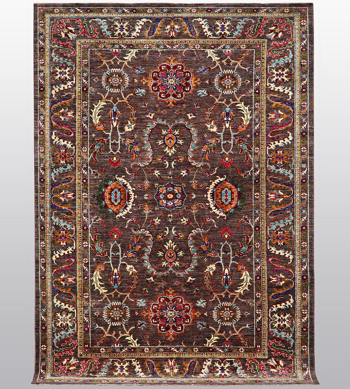 A carpet Zeigler design, ca 305 x 208 cm.