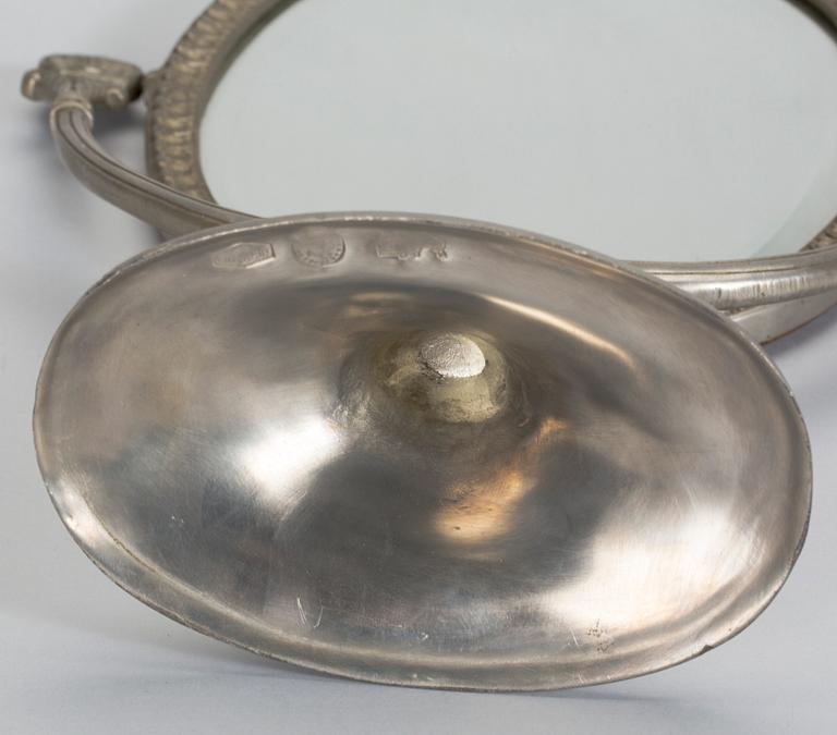 BORDSSPEGEL, tenn, otydliga stämplar, 1900-tal.