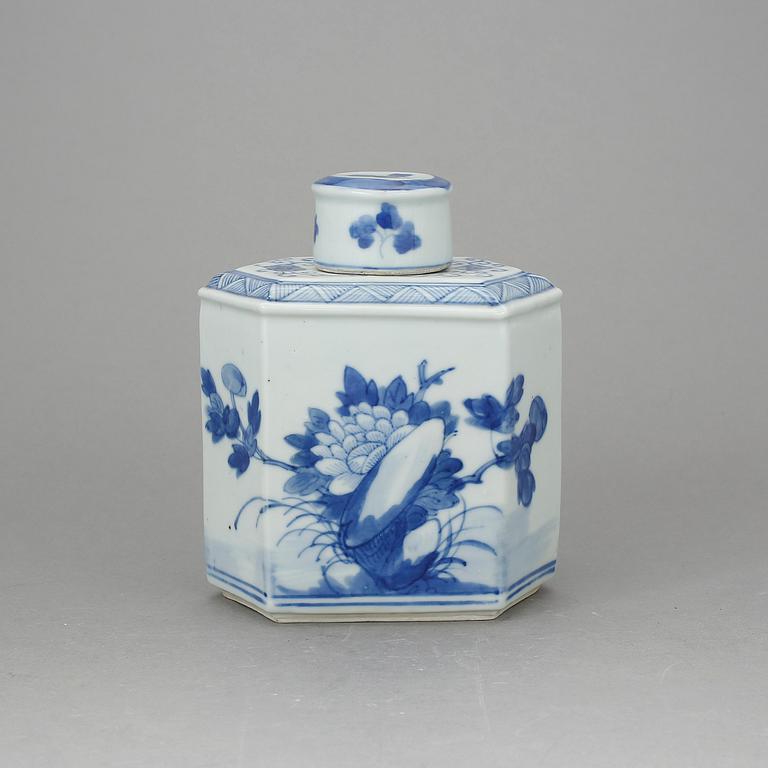 TEDOSA, porslin, Kina sent 1800-tal.