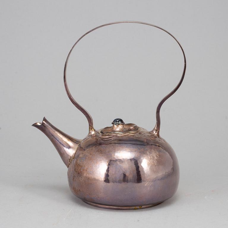 Olle Ohlsson, a sterling silver teapot, Stockholm 1982.