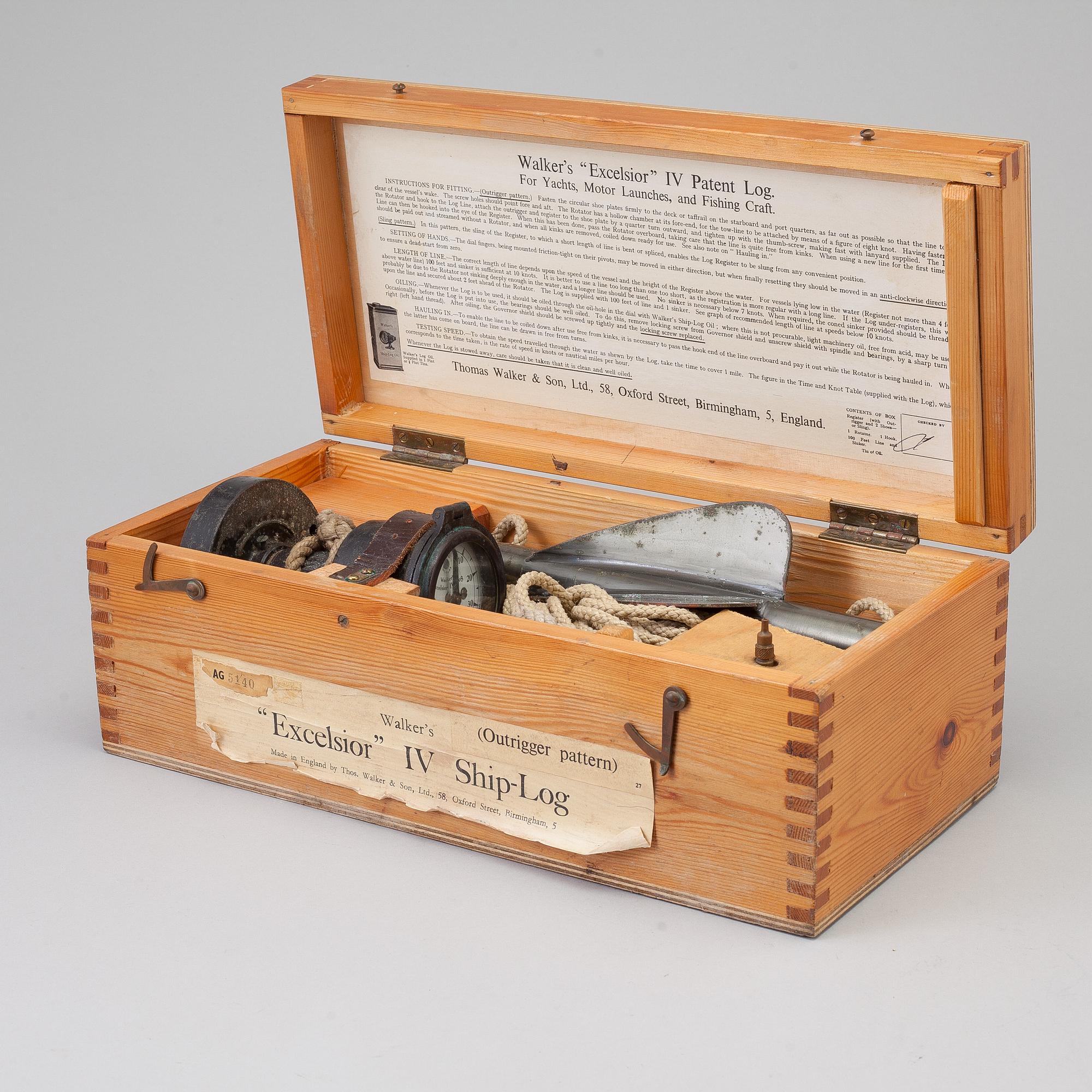 "Excelsior" IV Ship-log", brass, Walker's England, first half of the 20th century.