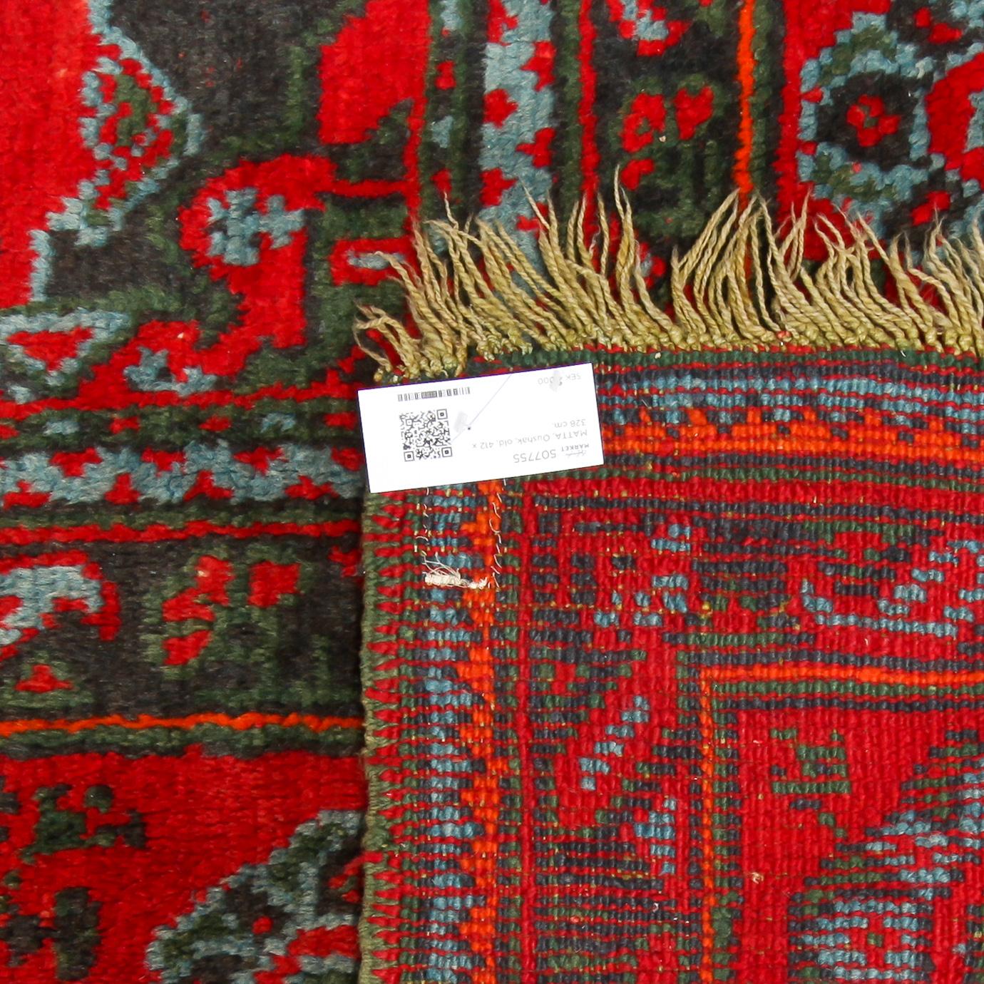 MATTA, Oushak, old, 412 x 328 cm.