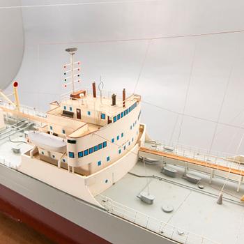 A ship model, M/T Margit Gorthon, launched 1951.
