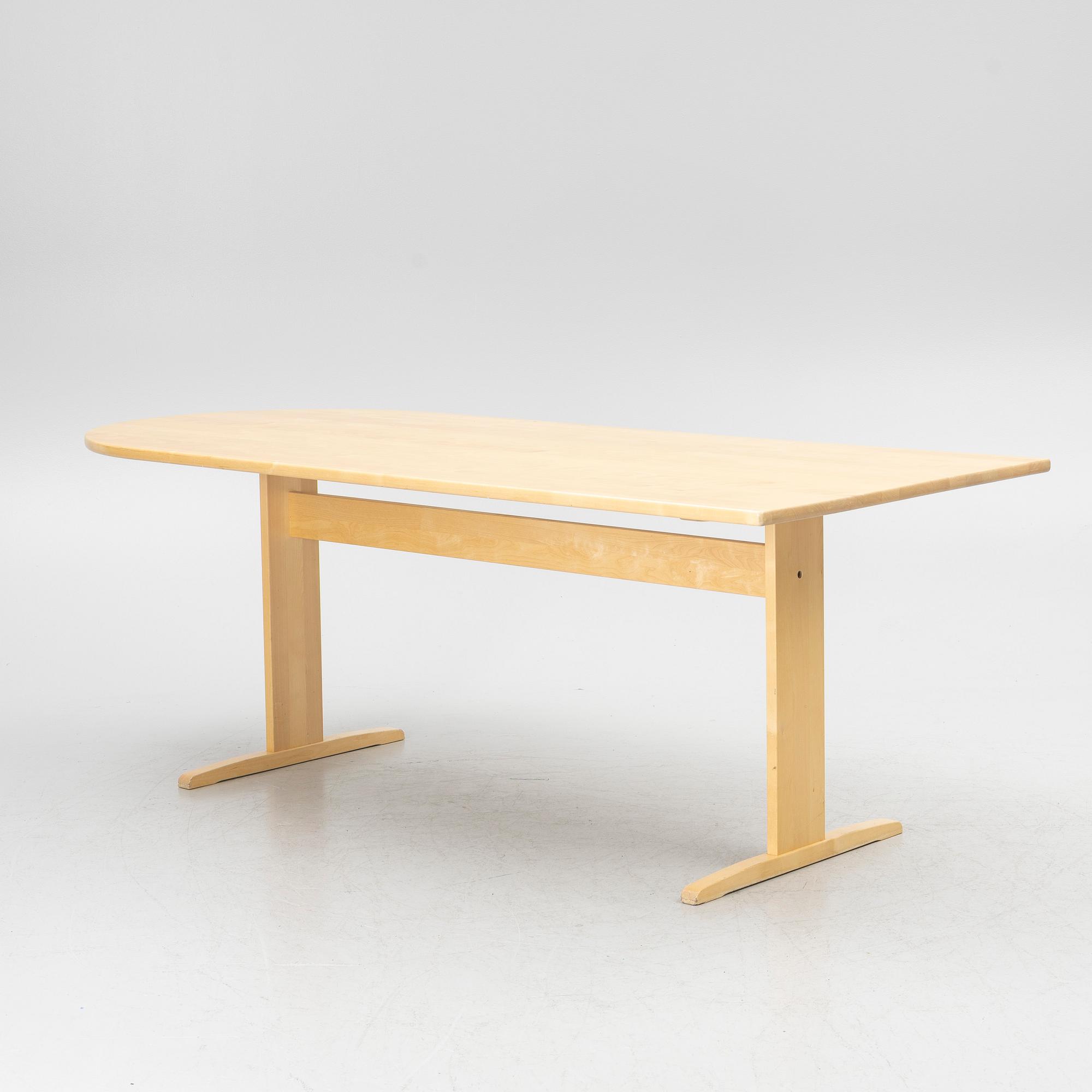 Yngve Ekström, matbord, "Björka", Stolab, 2010.