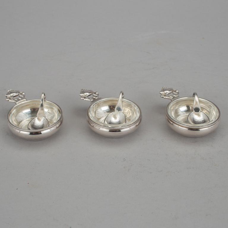 SALTKAR, 3 st, silver, "Konge", Georg Jensen, Danmark. Total silvervikt ca 59 g.