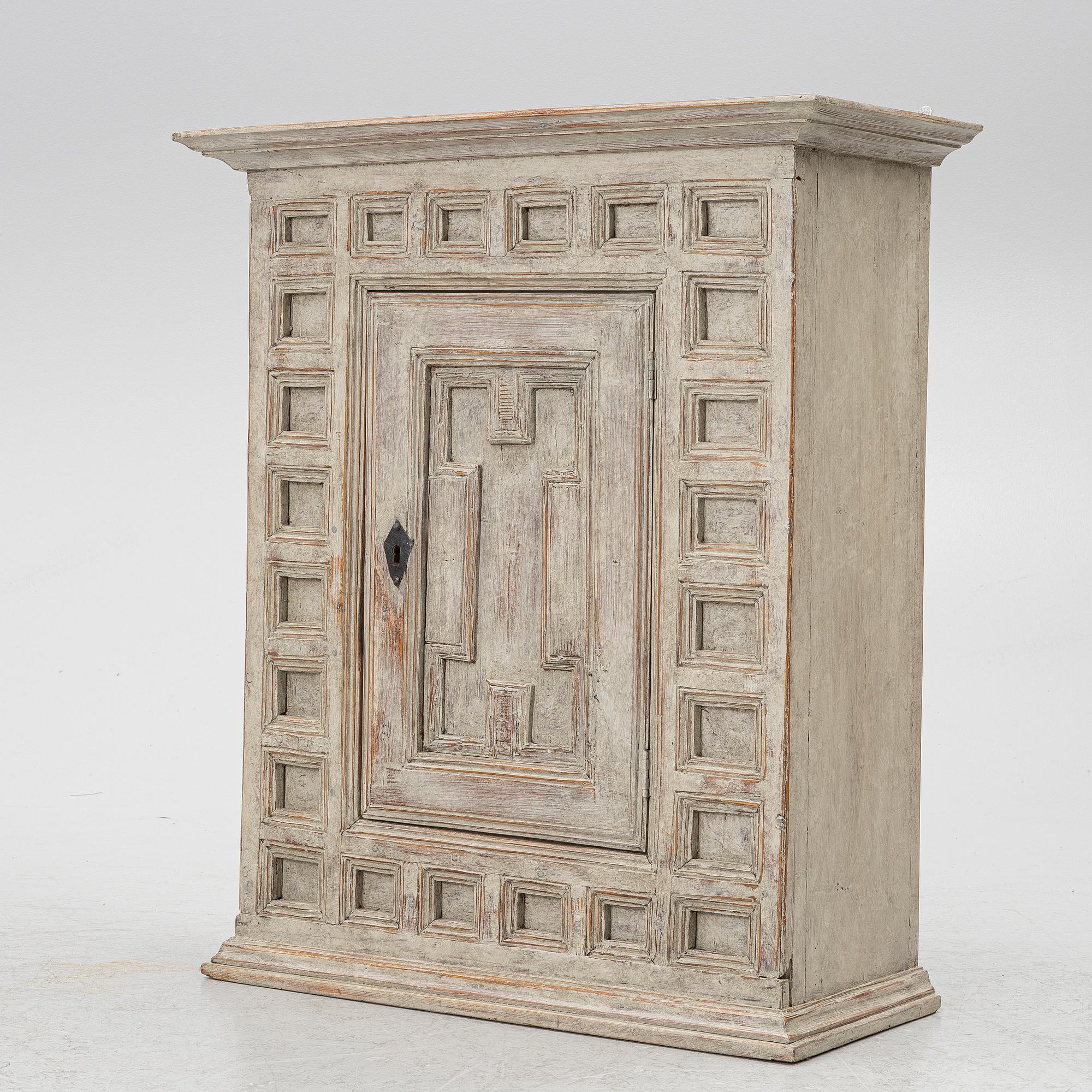Hanging cabinet, 19th century.