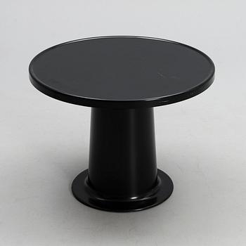 YRJÖ KUKKAPURO, A TABLE. Saturnus. Manufactured by Haimi, 1970s.