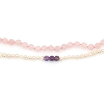 HALSBAND, 2 st, fasetterade rosa kvarts med silver lås samt sötvattenspärlor, turkoser, ametister och agat pärlor.