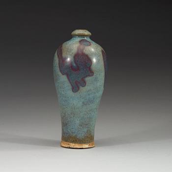 A lavendel blue Jun glazed vase, Yuan dynasty, (1271-1368).