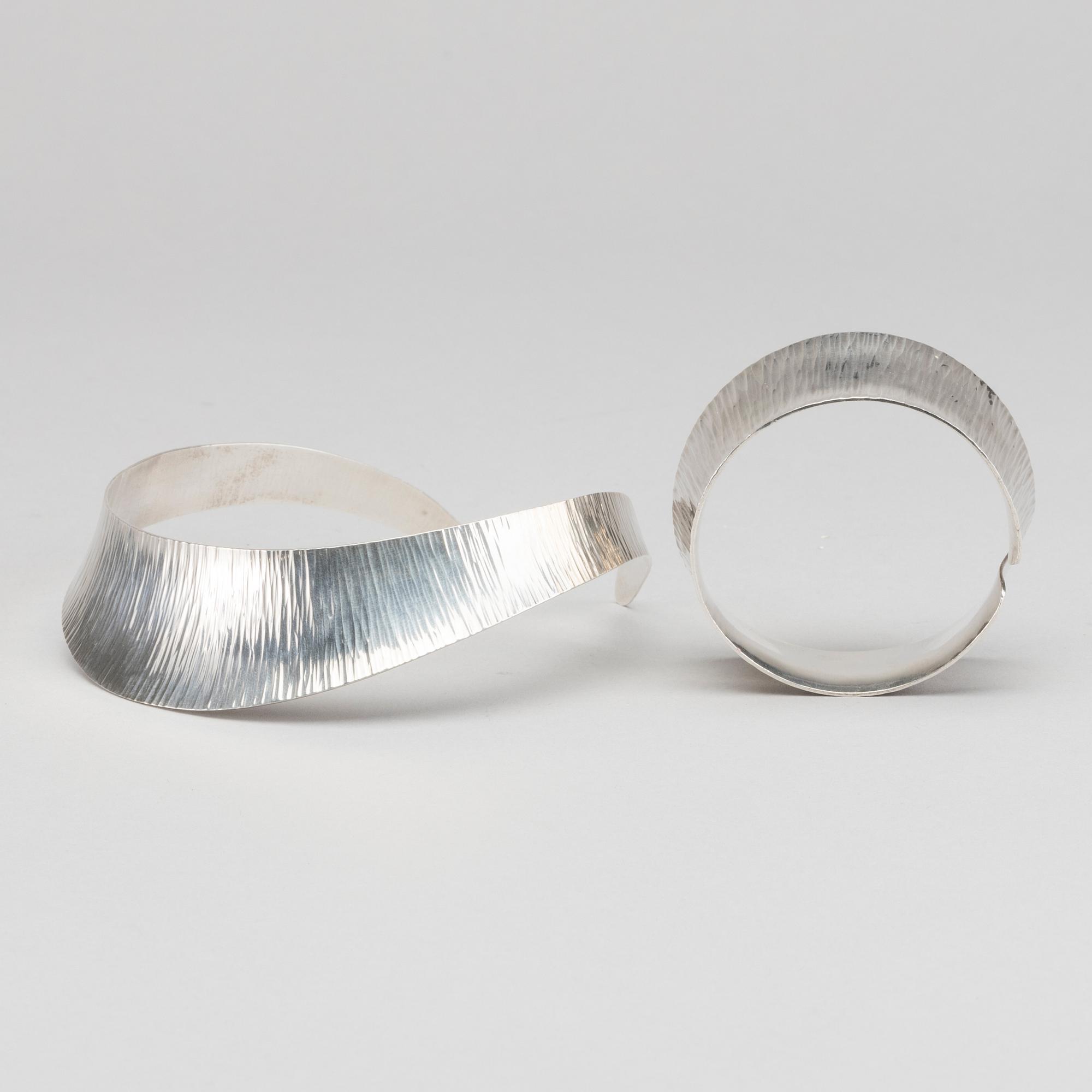 ATELJÉ WALDEMAR/STIGBERT , stelt halsband och armband silver.