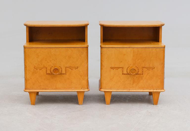 SÄNGBORD, 1 par, 1930-tal.