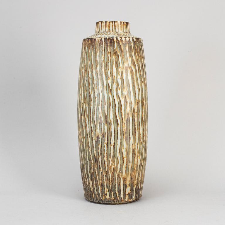 GUNNAR NYLUND, golvvas, stengods, "Rubus", Rörstrand.