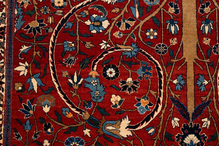 A carpet, antique/semi-antique, Teheran/Nain Tuteshk, ca 314 x 211 cm.