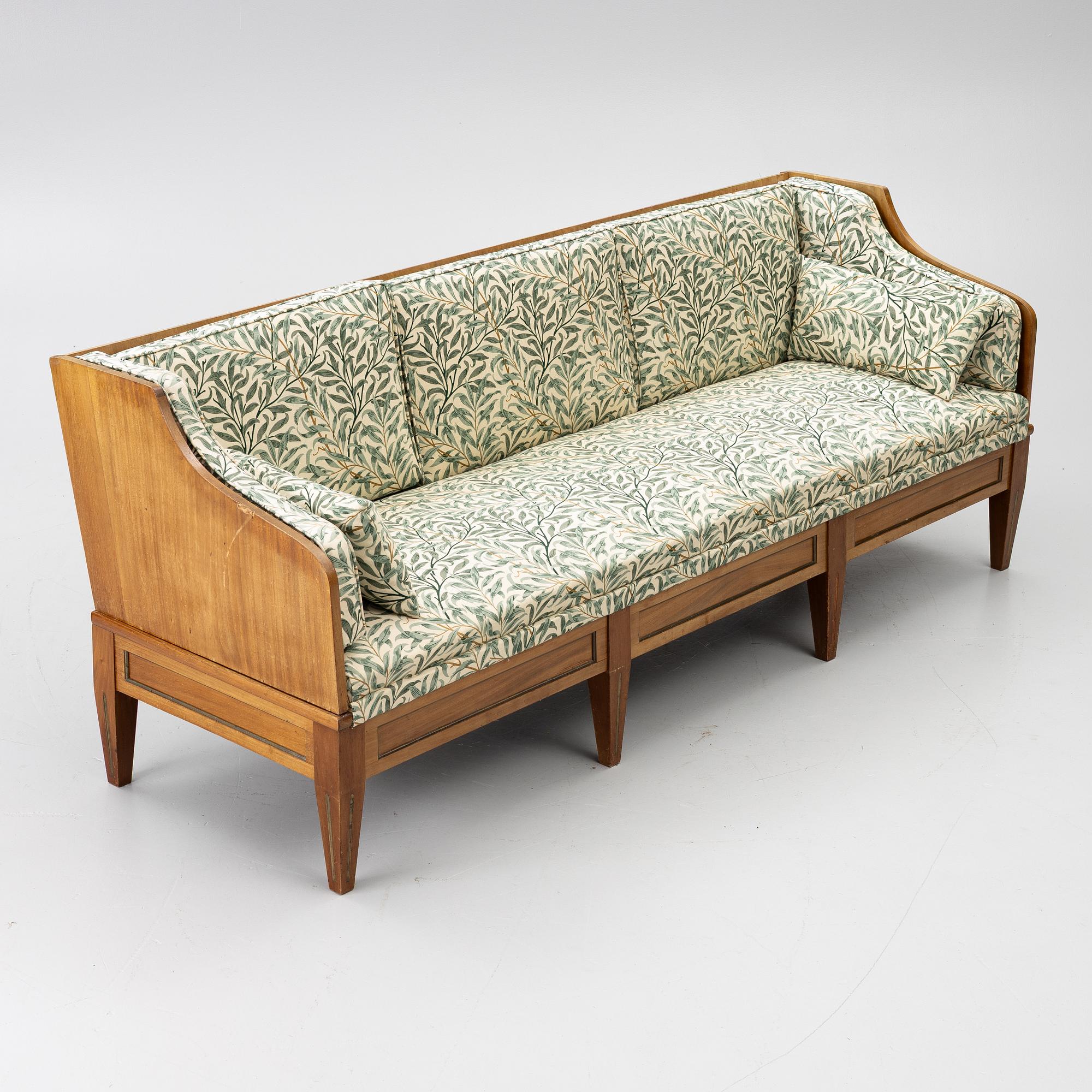 Bowl-shaped sofa, 20th century.