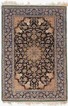 An Isfahan rug, c. 160 x 108 cm.