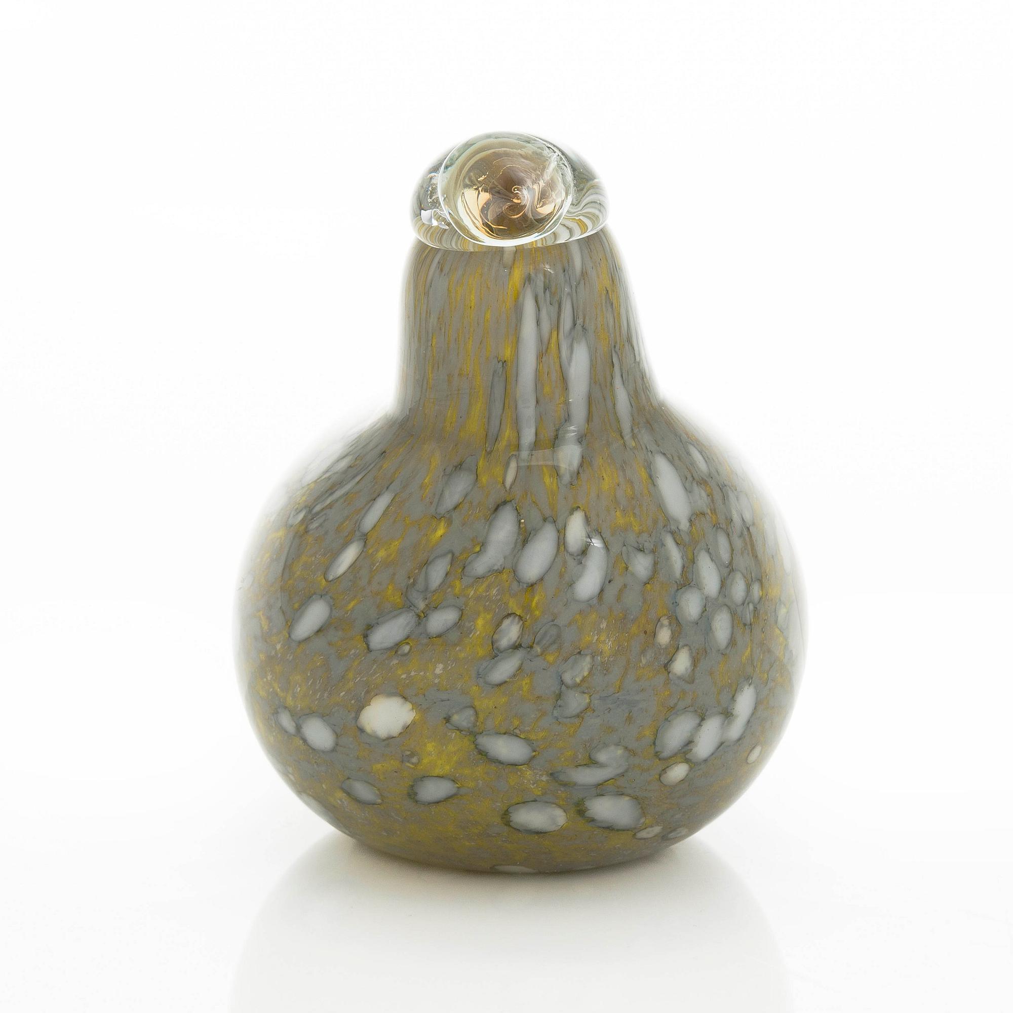 Oiva Toikka, A glass bird 'Pine grossbeak female' Unique Days spring 2006, signed O. Toikka Nuutajärvi.