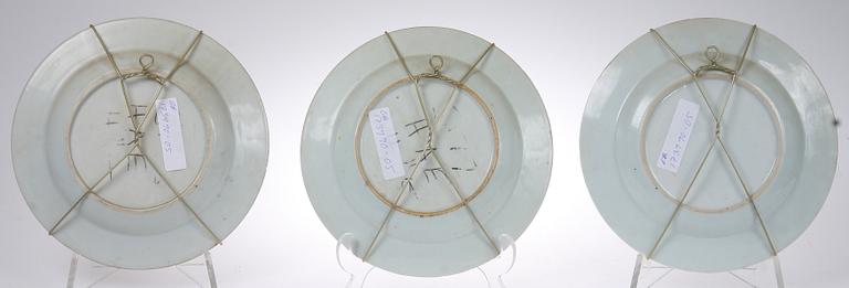 TALLRIKAR, 3 st, porslin, Kina, 1700-tal.